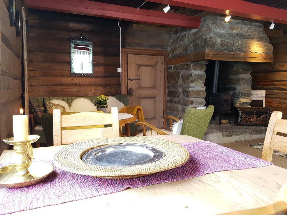 Haugtun Gardspensjonat Og Leiligheter Nordre Land Esterno foto