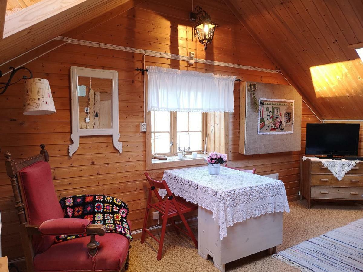 Haugtun Gardspensjonat Og Leiligheter Nordre Land Esterno foto