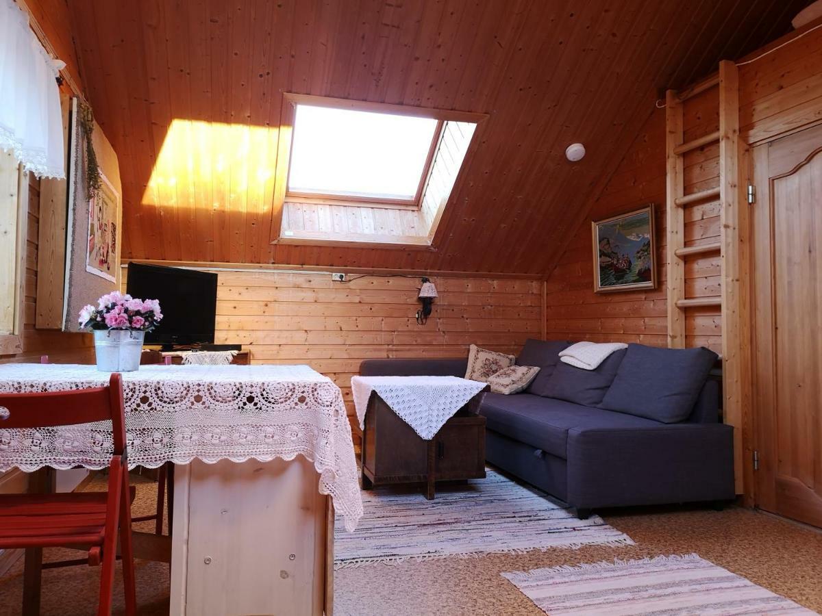 Haugtun Gardspensjonat Og Leiligheter Nordre Land Esterno foto